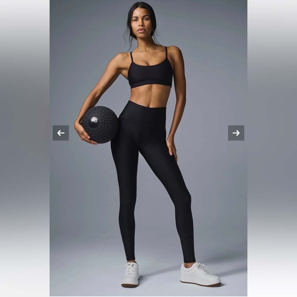 ALO Yoga 7/8 High-Waisted Airlift leggings in black size small